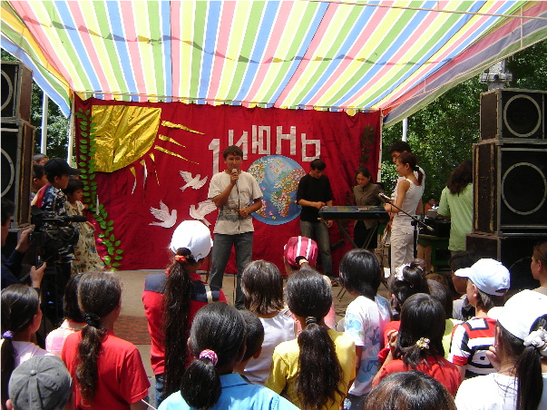 Forumtheater in Kyzyl Kia (Südkirgistan)